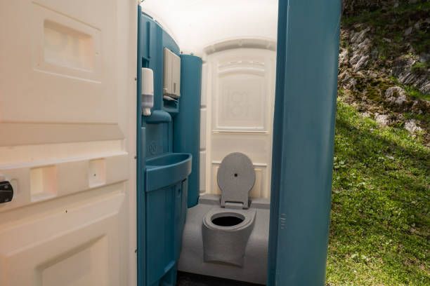 Best Portable Restroom Setup and Delivery  in Lancaster, TX